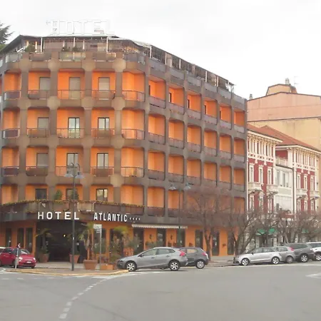 大西洋酒店 4* 阿罗纳